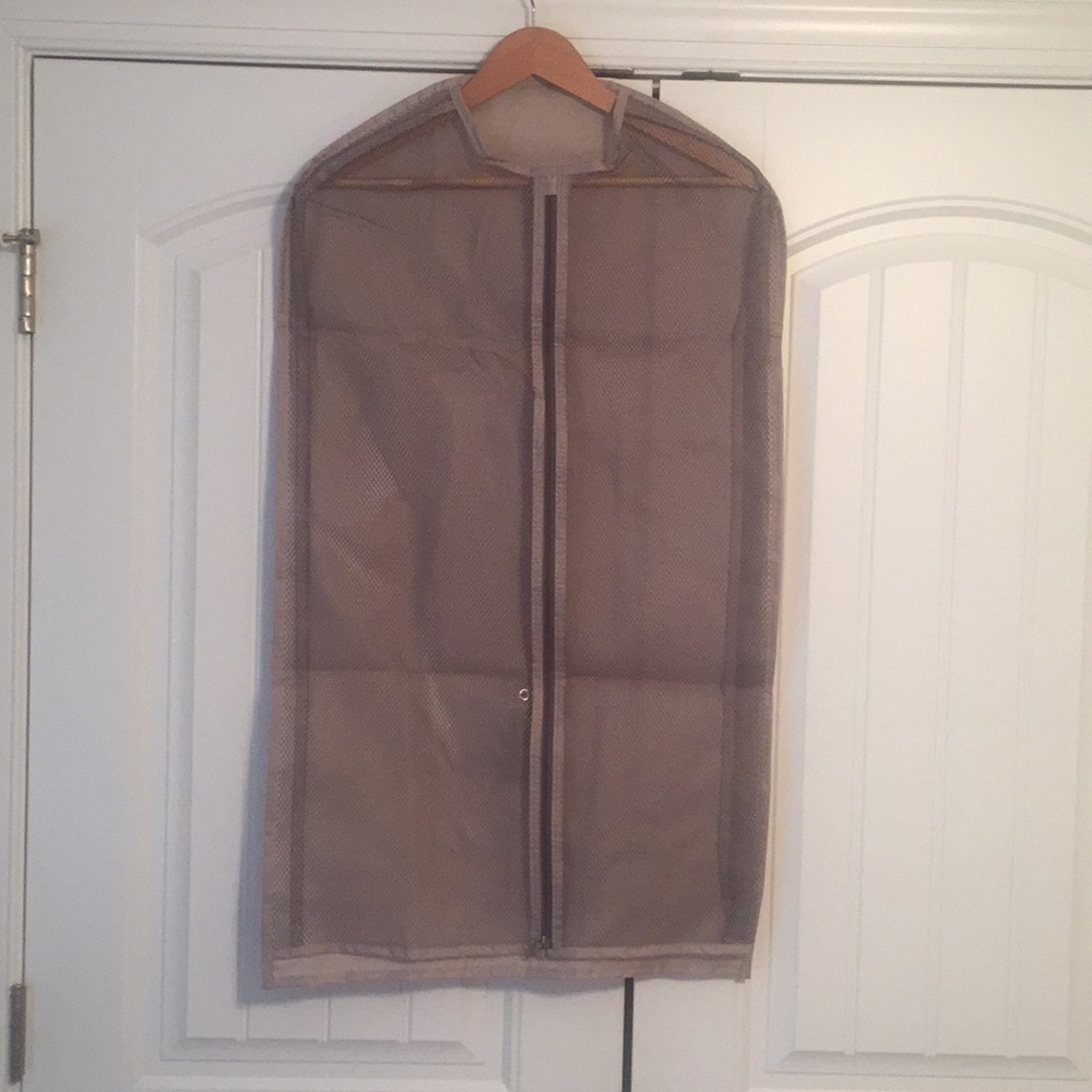 Fabric and mesh garment bag